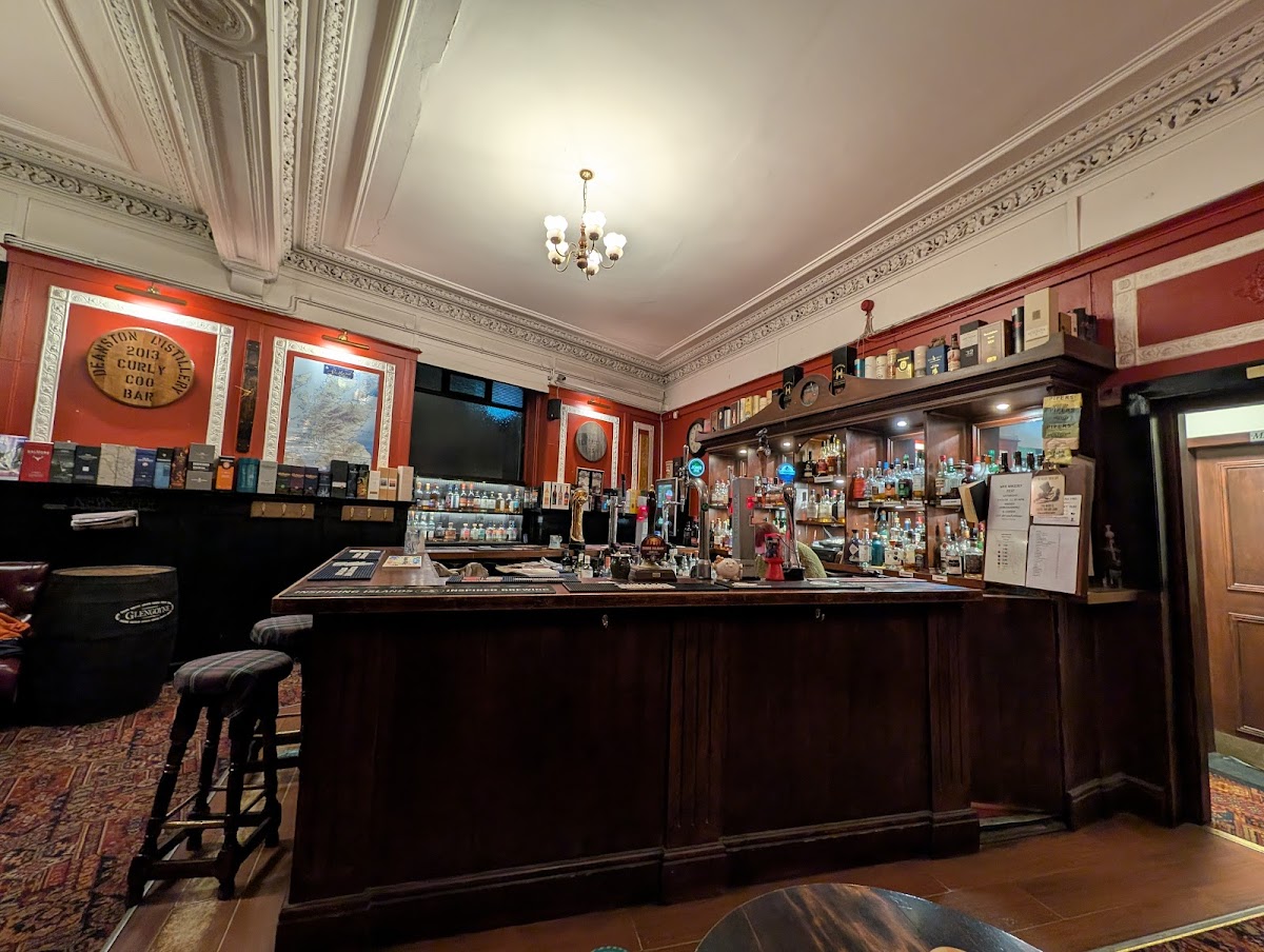 Curly Coo Bar, Stirling
