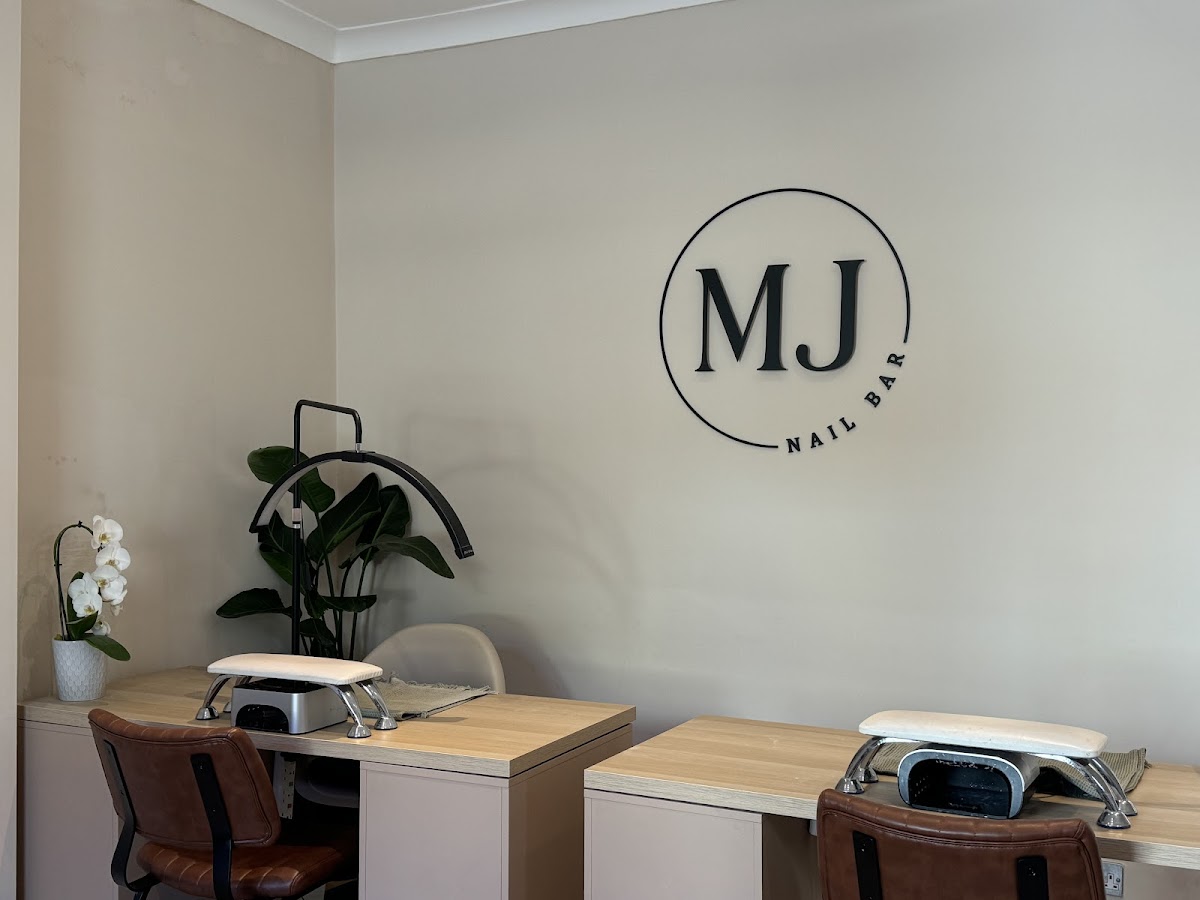 MJ Nail Bar