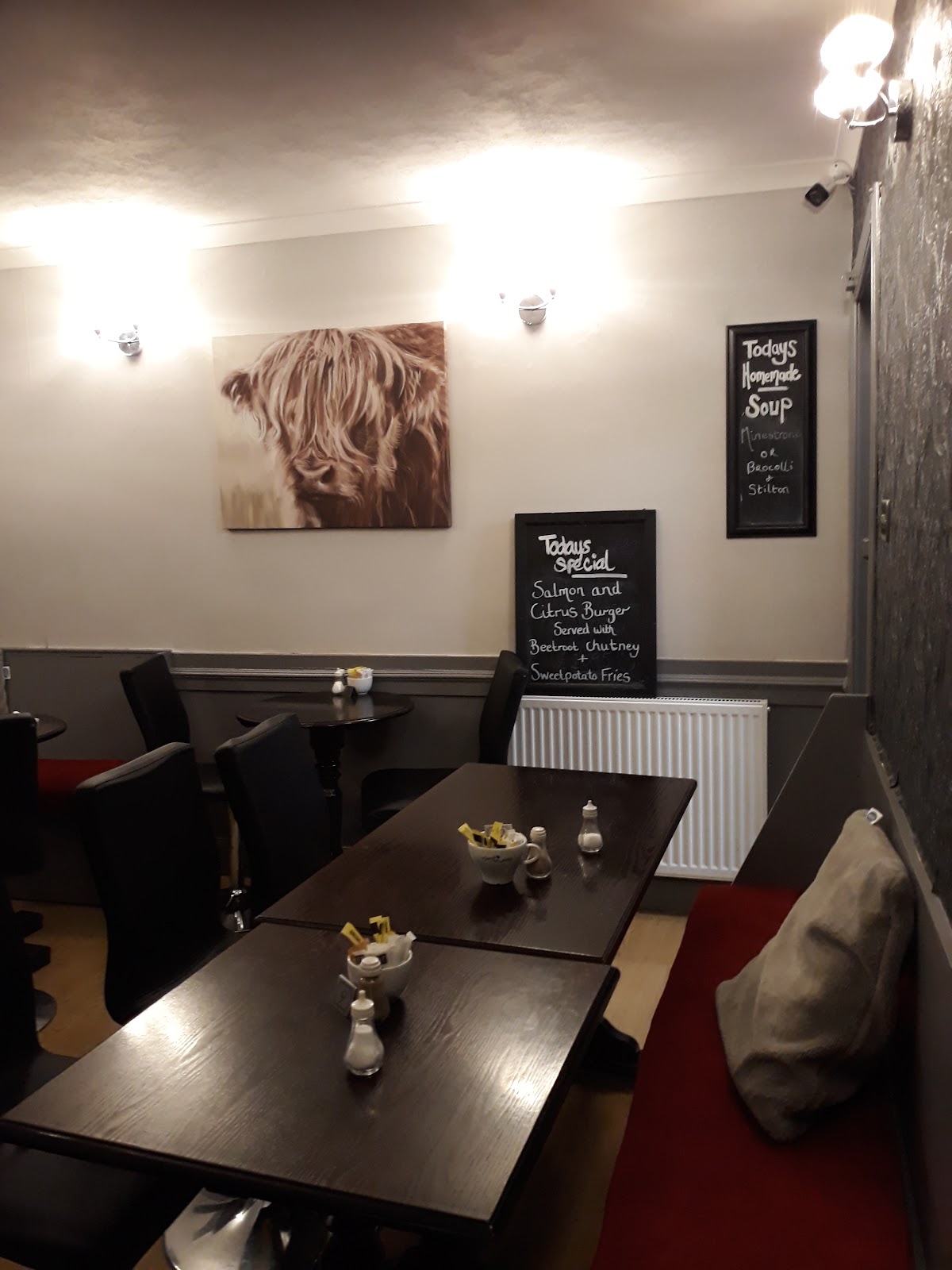 Puddingstone Place atmosphere